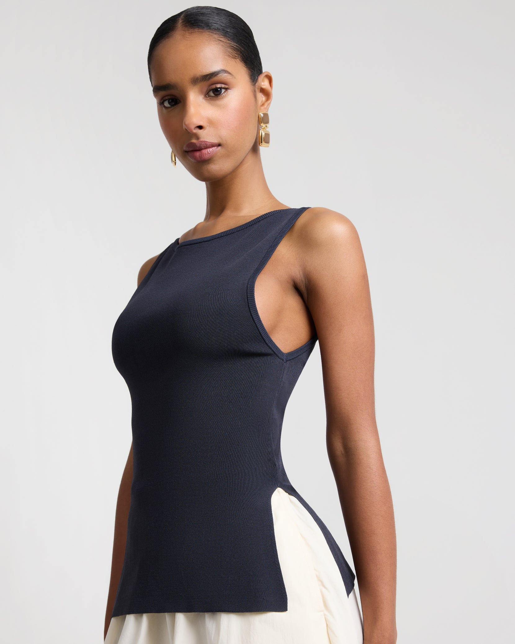 Black/Ivory