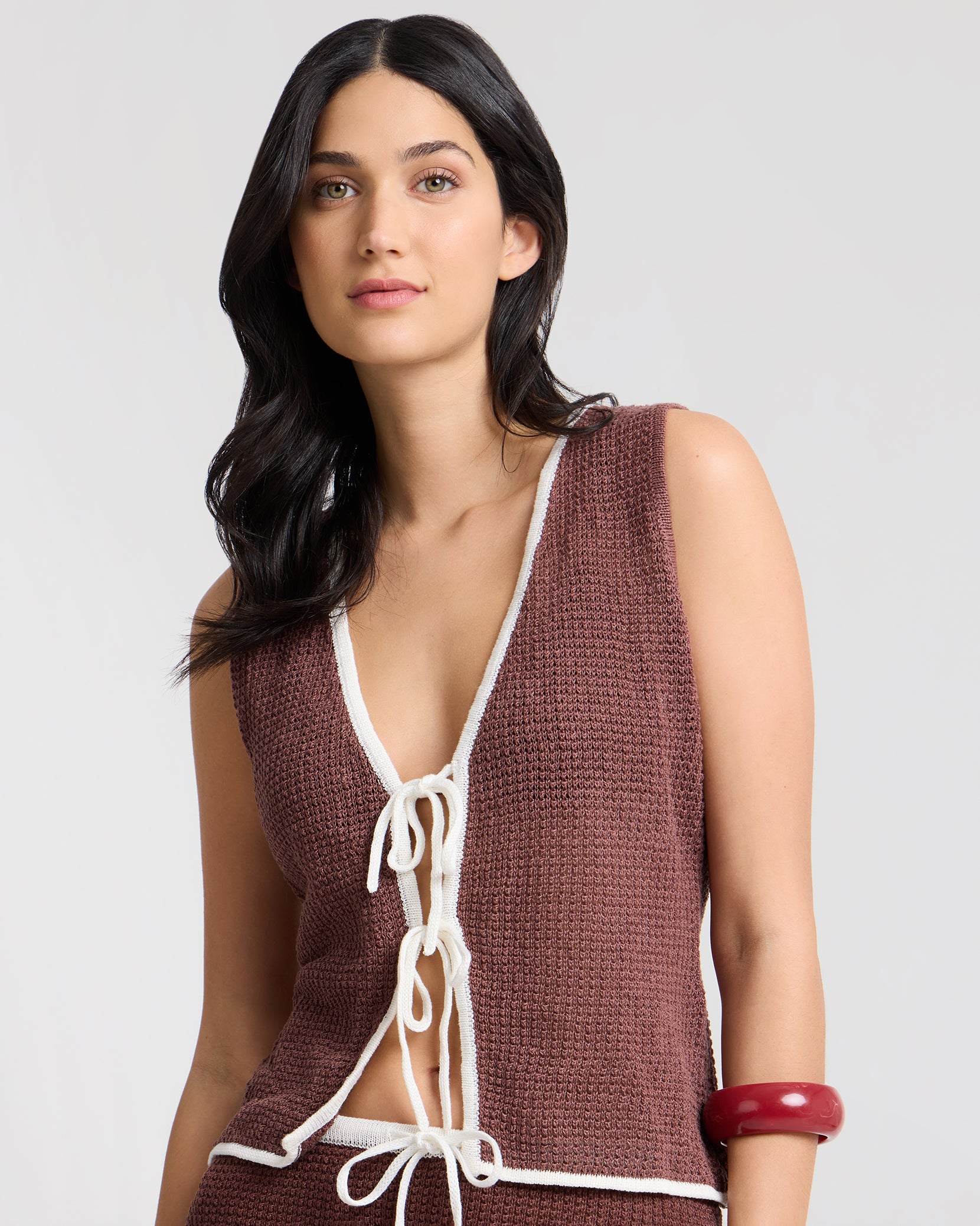 Brown/White