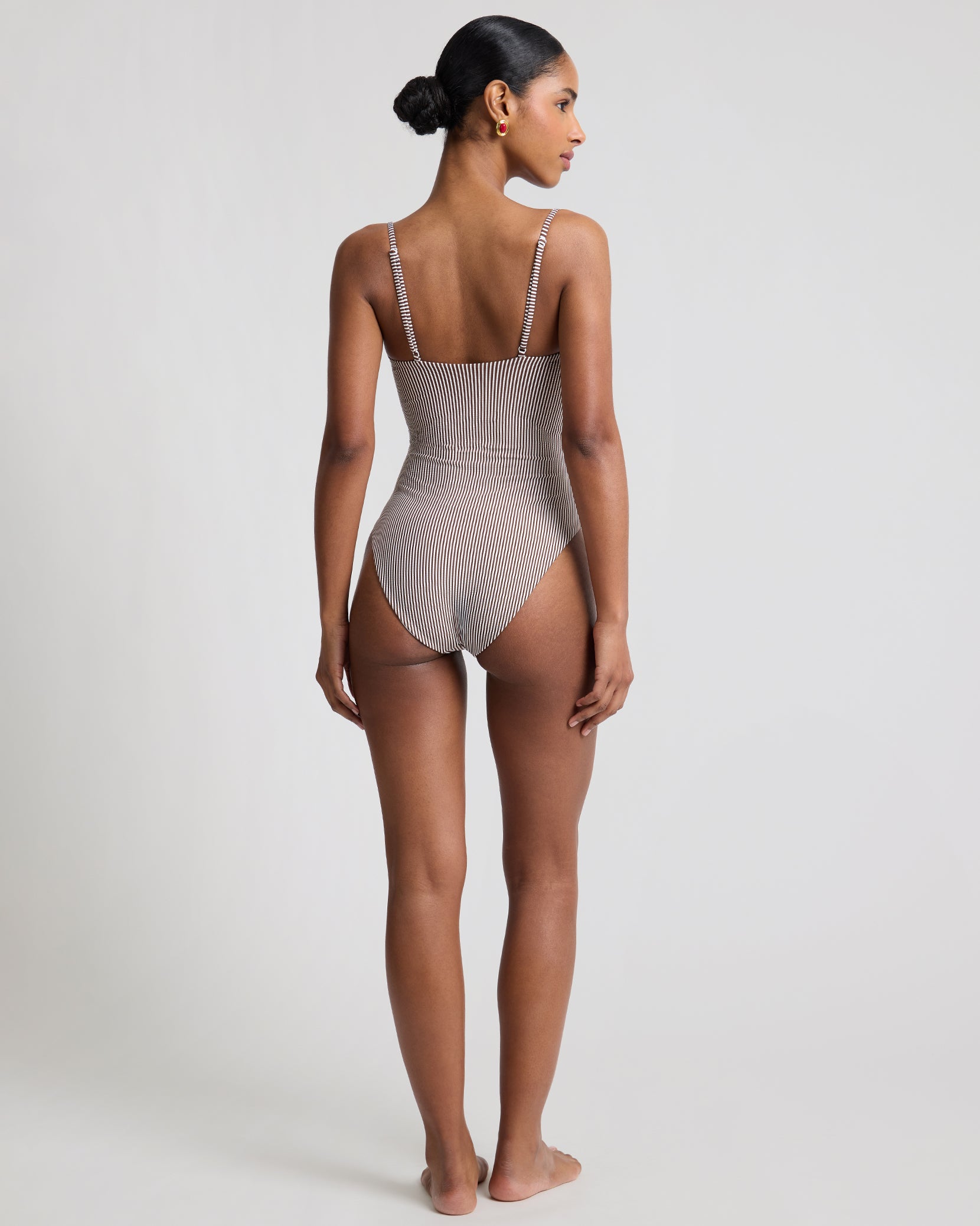 Brown/White